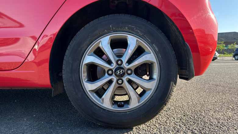 Hyundai i20 1.2 MPi SE 5dr Petrol Hatchback